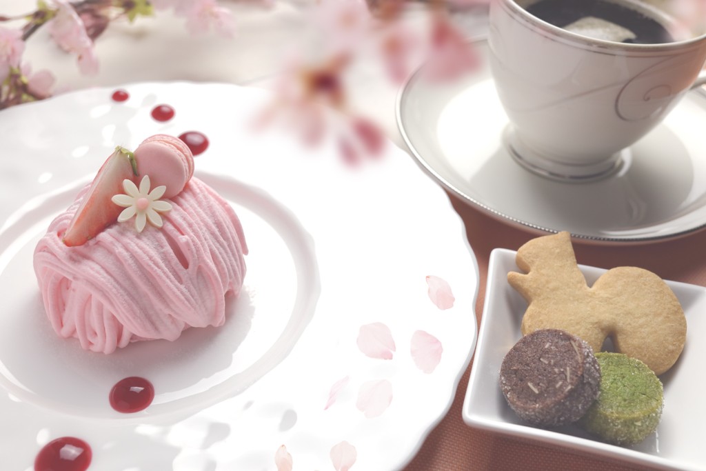 【春限定】苺モンブラン & エゾリスクッキーセット