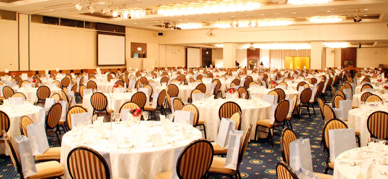 大宴会場 カメリア（内観）