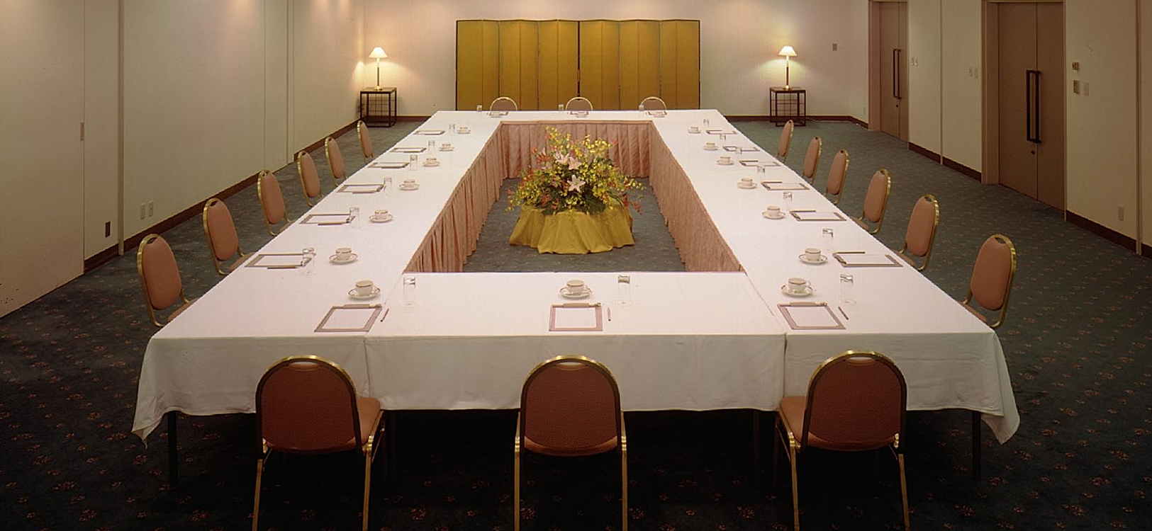 中宴会場 アイリス&オーキッド（内観）