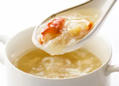 ふかひれと蟹肉のスープ