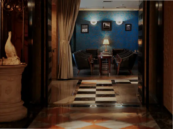 メインダイニング&ワインバー イル サーリチェ