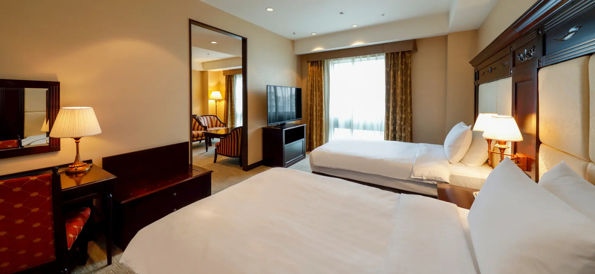 フォース（内観）