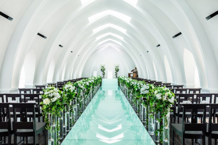 スカイライトチャペル見学は毎日開催中！（完全予約制）